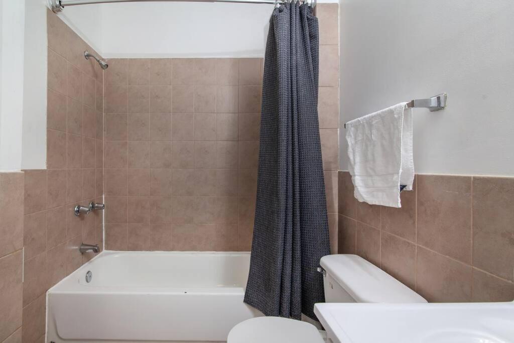 Relaxing, Spacious, Private, Walkable In Petworth! Washington Exteriör bild
