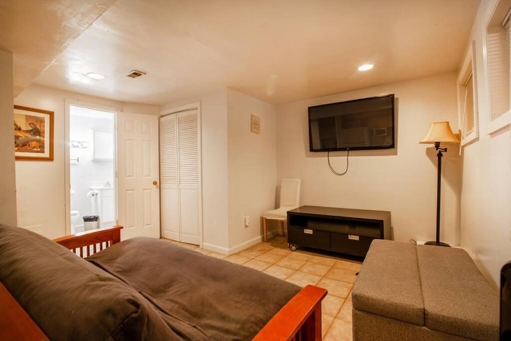 Relaxing, Spacious, Private, Walkable In Petworth! Washington Exteriör bild