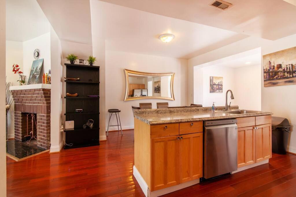Relaxing, Spacious, Private, Walkable In Petworth! Washington Exteriör bild